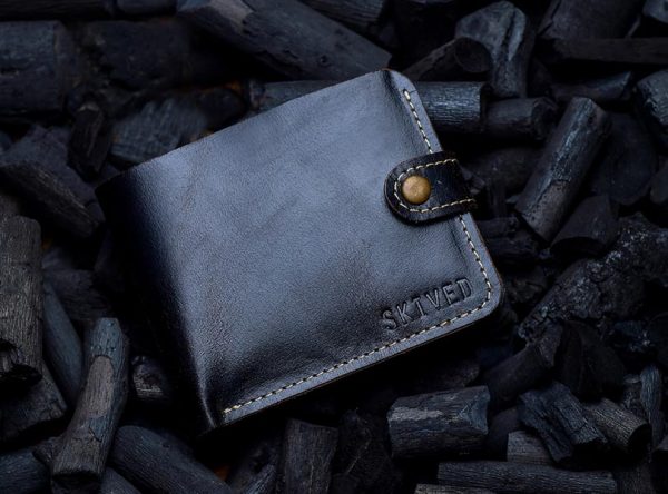 Charcoal-Bifold-Loop-Leather-Wallet-Featured-Image